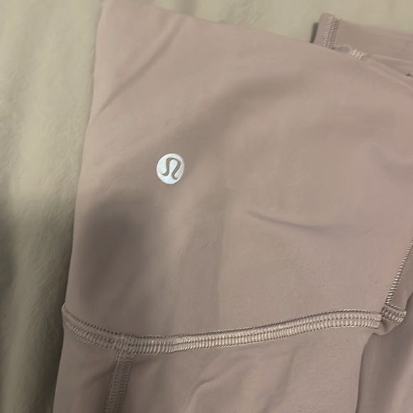 Lilac Align crop leggings - Picture 2 of 4